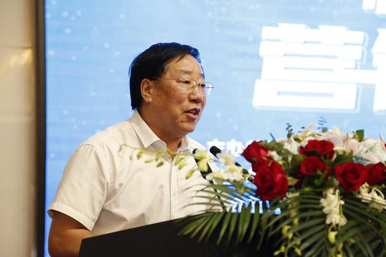 海南省民营企业家协会执行会长熊林发表致辞