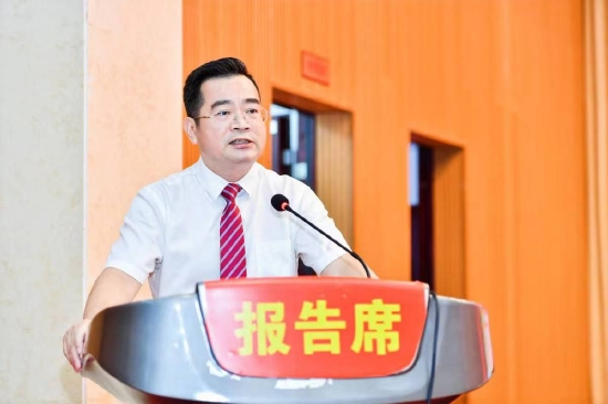 琼山区新联会会长 吴坤卿