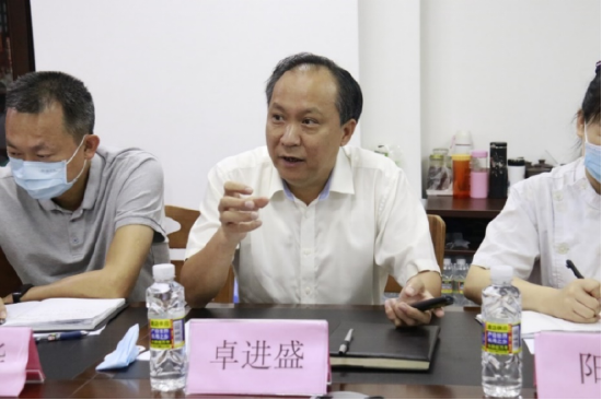 海南省中医院院长卓进盛