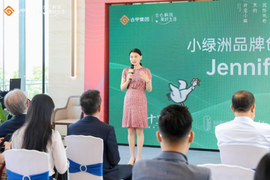 （小绿洲品牌创始人：Jennifer）