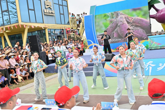 《桥头地瓜顶呱呱》主题曲发布现场