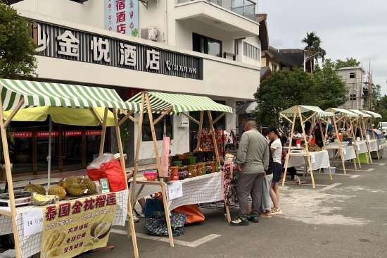 特色市集（何美娴 摄）