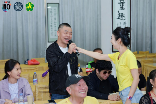 视障读者分享活动感受。