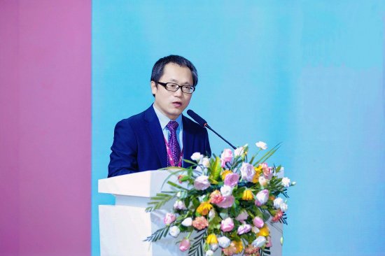 新华出版社党委委员、副总裁、董事沈建致辞