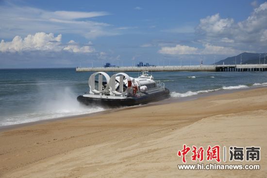 气垫船这一特别的载具在三亚天涯海角景区开始“服役”
