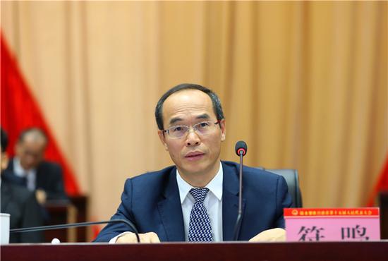 陵水县委书记符鸣作讲话