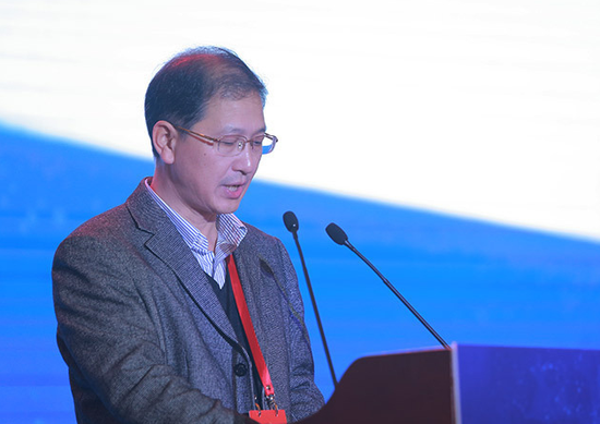开幕式上，海南省自然资源和规划厅党组副书记、副厅长、省海洋局局长王利生致辞。