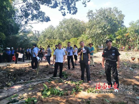 图为强制执行现场。三亚城郊人民法院供图