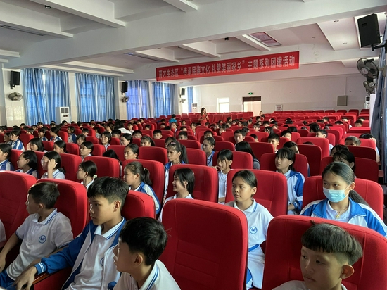 用传统文化浸润青少年成长之路