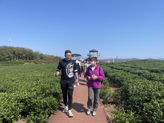 海南省旅游协会组织开展白沙县旅游目的地建设暨旅游资源考察活动