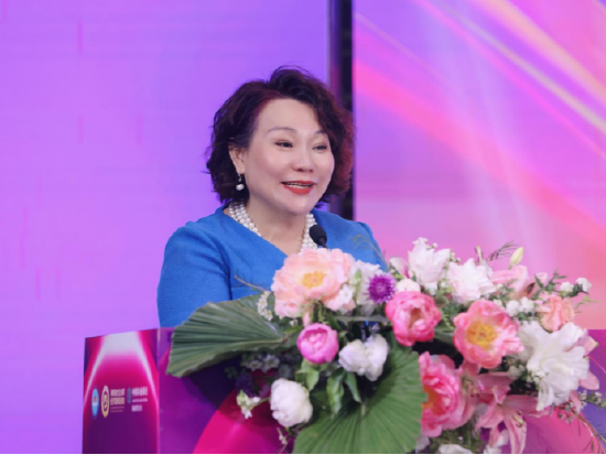 海南省女企业家经济发展促进会会长、美裕珍珠董事长吴美玉