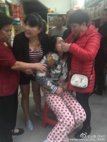 女子产后8天遭丈夫婆婆家暴 被勒令守三从四德