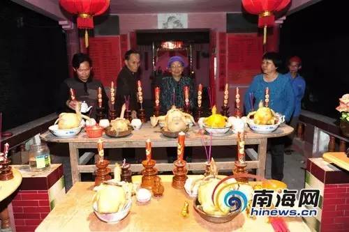 元宵赛肥鸡是海南琼海市博鳌镇乐城村民闹元宵的传统习俗