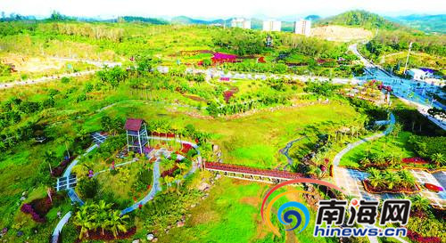 琼中生态湿地带状公园花红草绿的美景。本报记者陈元才通讯员朱德权秦海灵摄