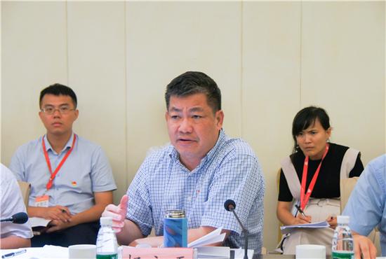 陵水县委副书记、县政府县长、管委会常务副主任杨文平出席会议并讲话