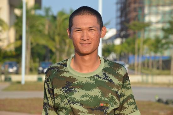 一连十二班新兵唐明智
