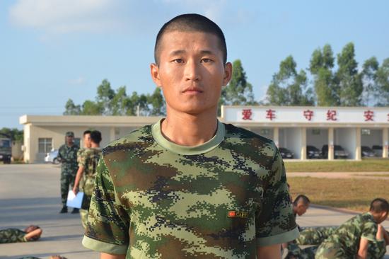 二连四班新兵向前