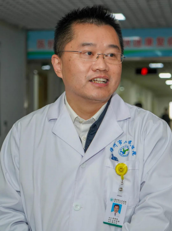 儋州市人民医院骨二科科主任向湘松