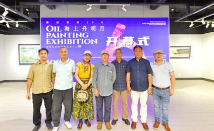 参展画家合影