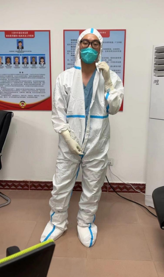 学习穿脱防护服