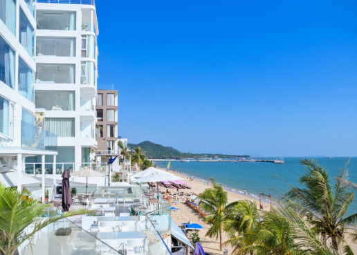 马岭社区“天涯小镇”海边景观