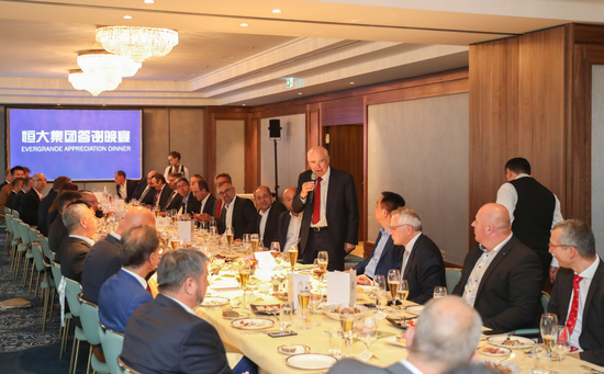 AVL集团CEO Helmut List畅谈合作愿景并表示,今天的合作是一个全新的开始,我们将共同努力为汽车产业开启一个新的时代