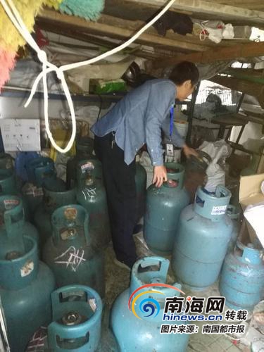 人口煤气_煤气中毒图片