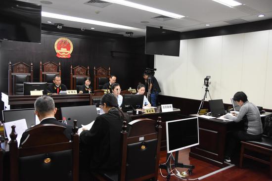 海南高院公开开庭审理86起业主共有权纠纷案件