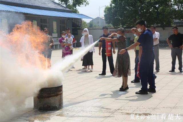 湖北設置485個受災群眾集中安置點 全力保障消防安全