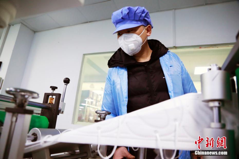 工人口罩_戴口罩的工人(2)