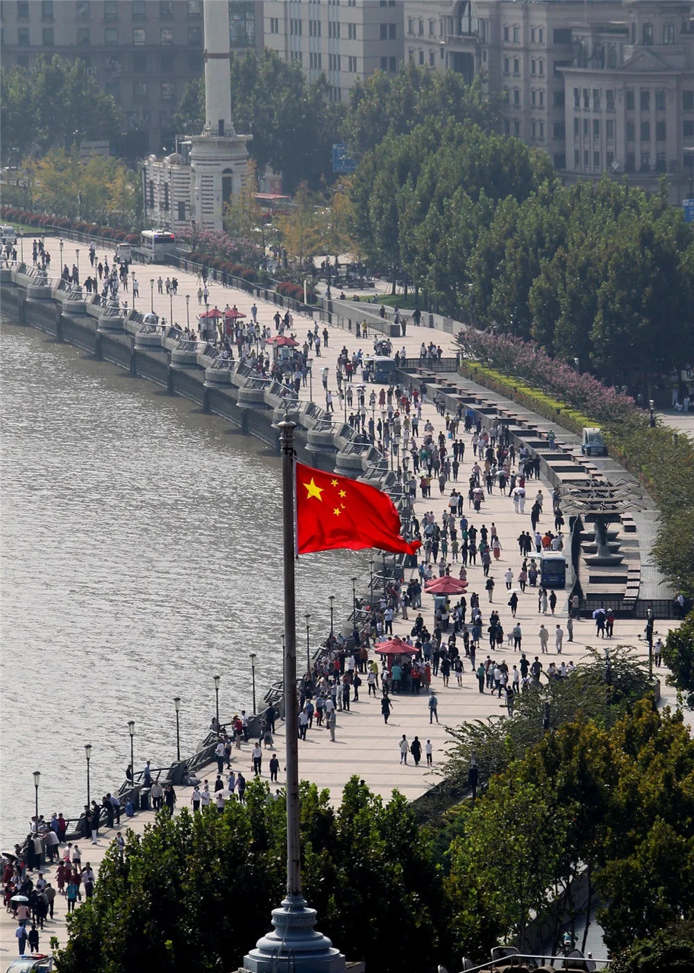 湖北|首日,0.97亿人次、766.5亿元!