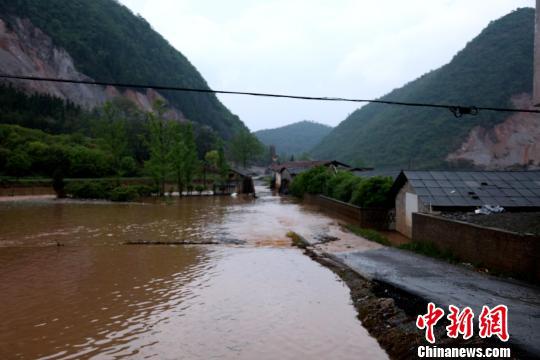 湖北咸宁通山县遭遇洪涝灾害　朱涛　摄