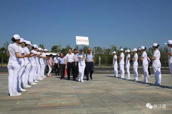 新洲“代表團(tuán)”抵達(dá)軍運(yùn)村歡迎中心
