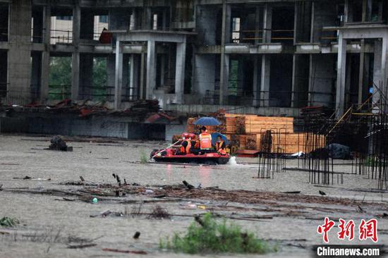 黄冈迁出人口_黄冈职业技术学院(2)