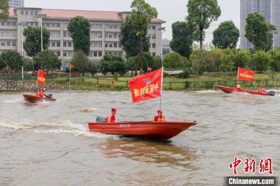 自然灾害工程救援|“高精尖”设备亮相自然灾害工程救援武汉基地