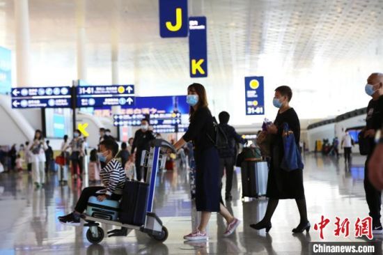 新冠肺炎|武汉天河机场国庆中秋假期旅客吞吐量达52万人次