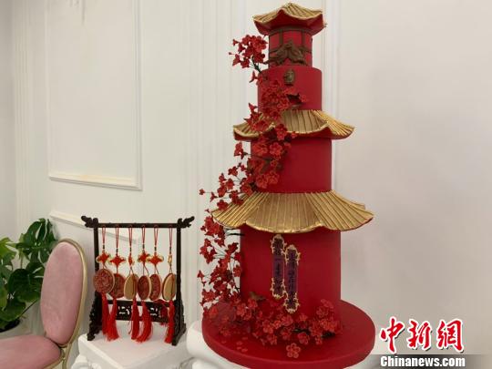 图为徐杨的部分作品展示 武一力 摄