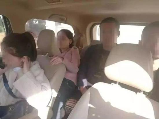 目前,四名吸毒人员均已被依法行政拘留。