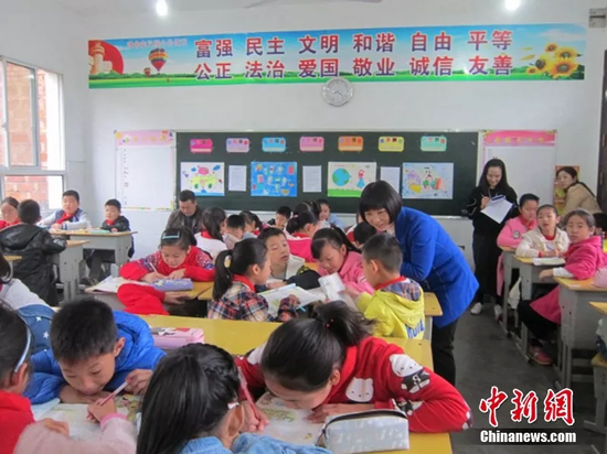 谈起助学网友,刘发英有说不完的故事。