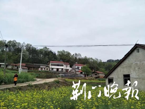(许明国所住的村庄)