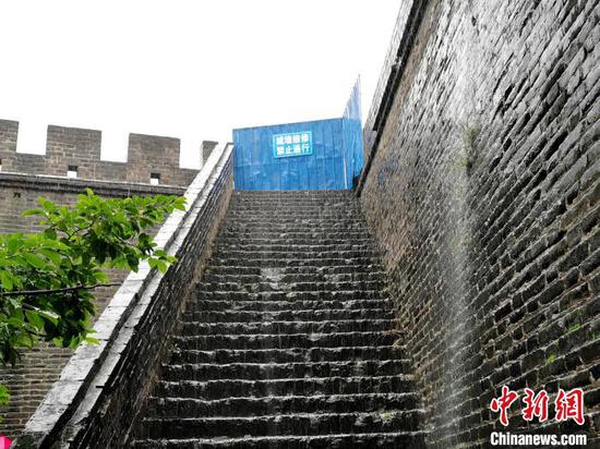 襄阳城墙东门已采取封闭措施（摄于6月21日） 胡传林 摄