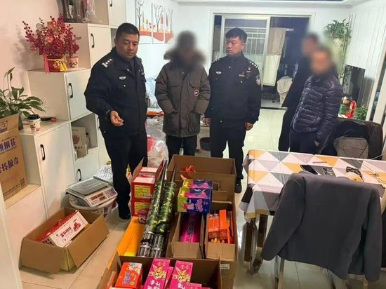 武汉打击非法储运销烟花爆竹