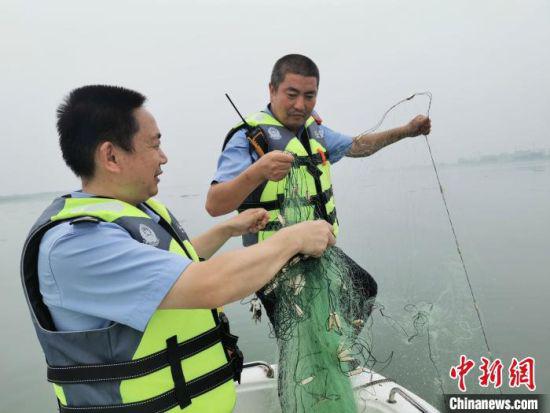 襄阳|湖北襄阳：举报非法捕捞 最高奖励1万元