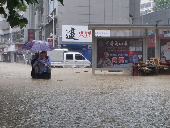 图片来源:咸丰县公安局