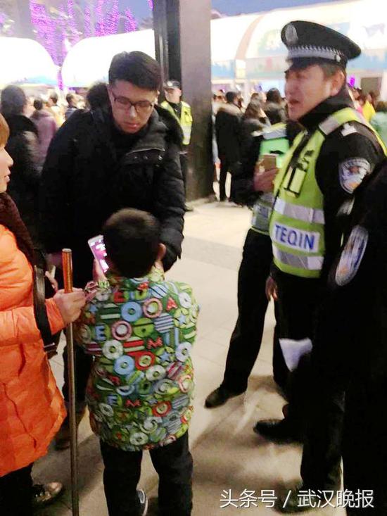 武汉人口多岁_武汉人口增长图