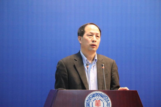 管理学院副院长龙立荣教授