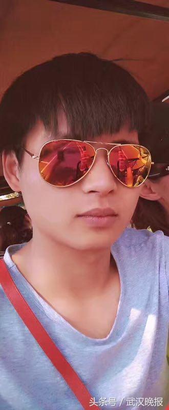 水上公安分局民警分析,假如小李落水,搜寻到的可能性也很小。
