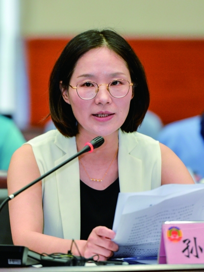 孙美华 市政协委员、市民革秘书长