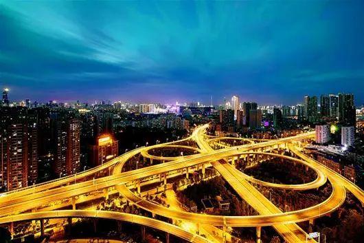 (图为:武汉市汉阳马鹦路立交)