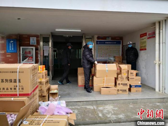 圖為武漢商學院啟動宿舍改造工作 武漢商學院供圖